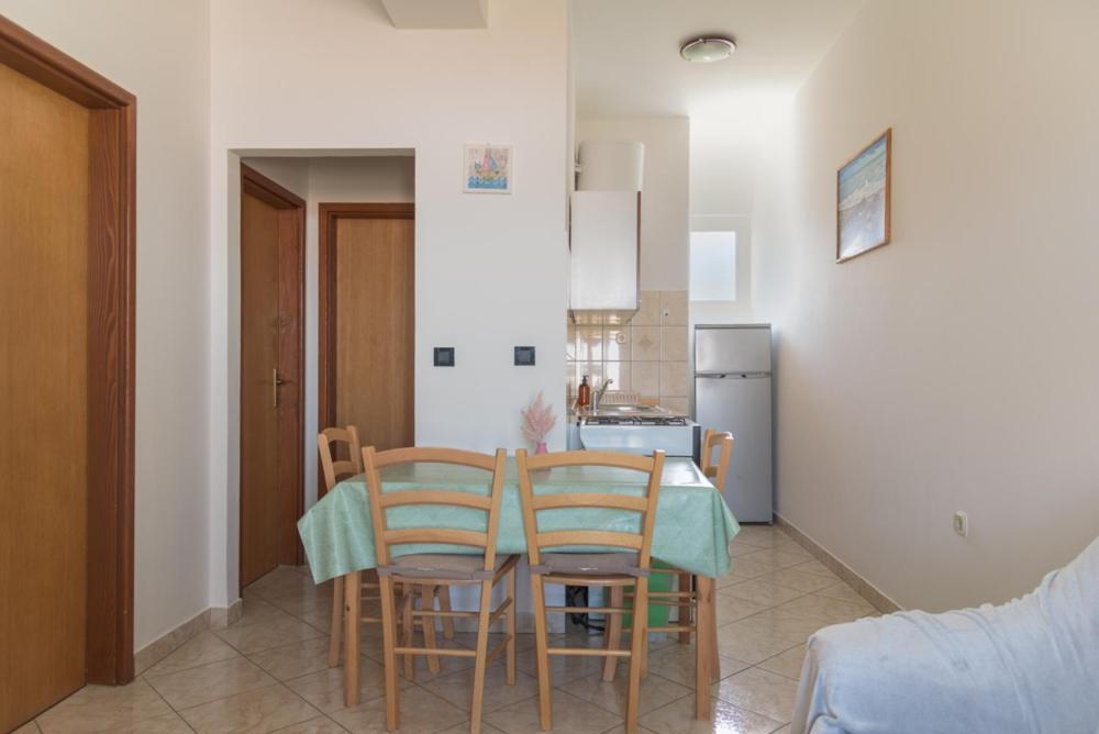 Rasin Apartments باكوشتاني المظهر الخارجي الصورة