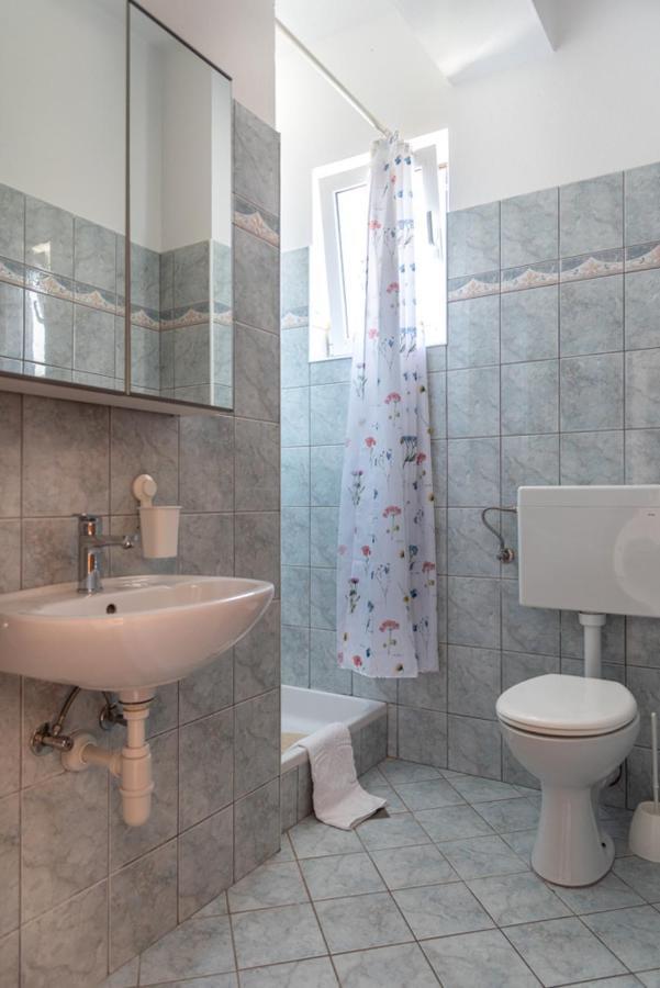 Rasin Apartments باكوشتاني المظهر الخارجي الصورة