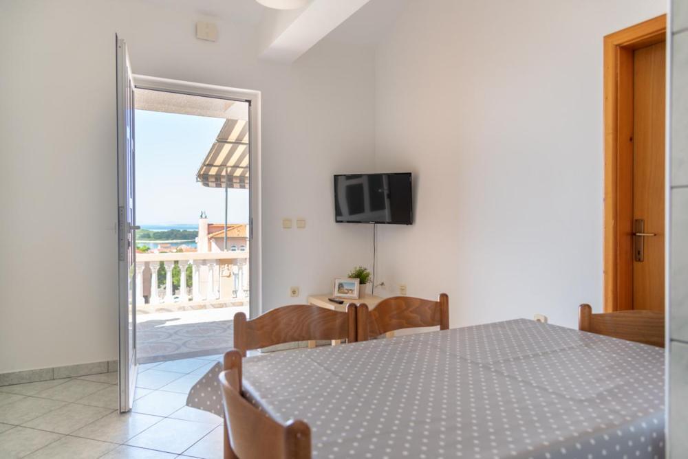 Rasin Apartments باكوشتاني المظهر الخارجي الصورة